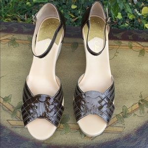 Cole Haan wedge sandals 8.5 brown